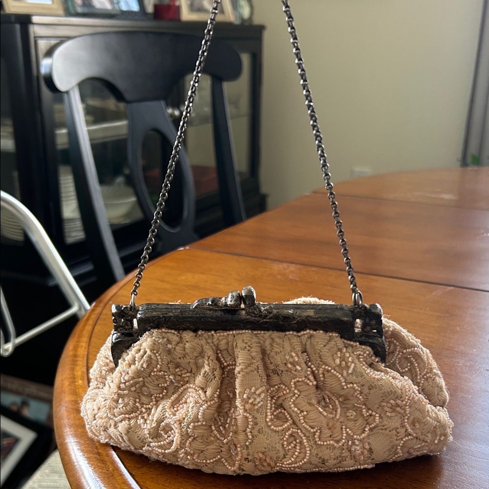 Elegant Beige Embroidered Clutch